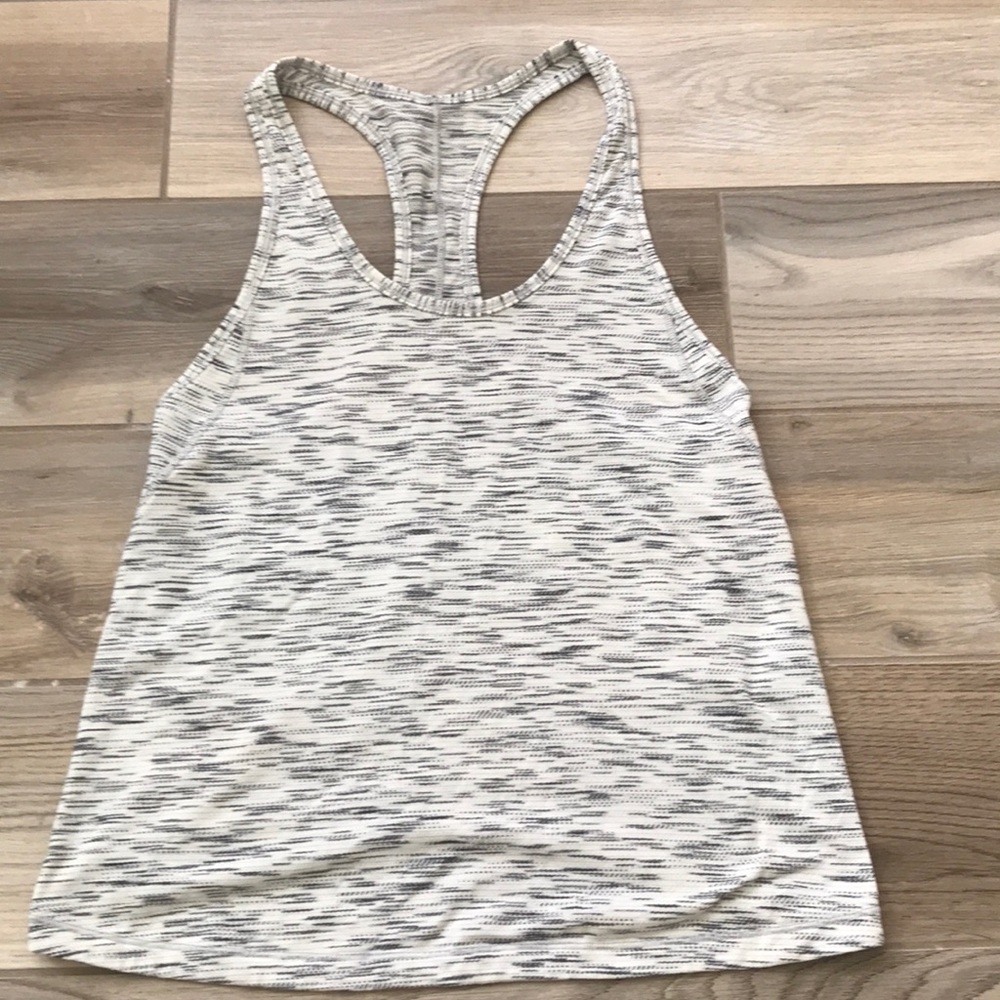 Lululemon work out tank.